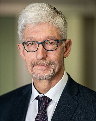 Lutz Düshop